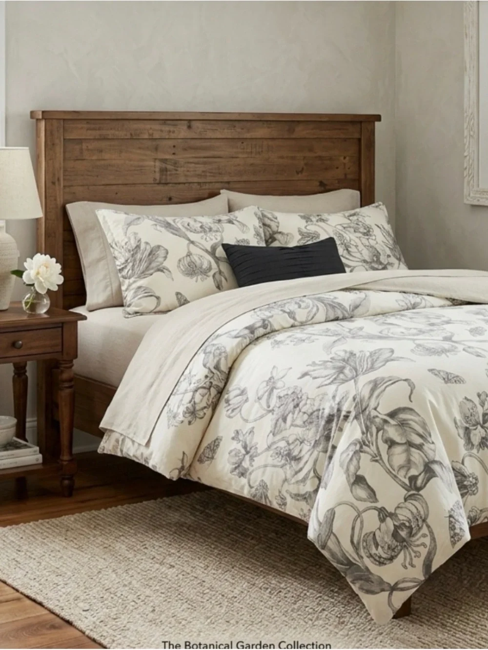 Pottery Barn 100% organic cotton Queen/Full Duvet Cover with 2 standard shams